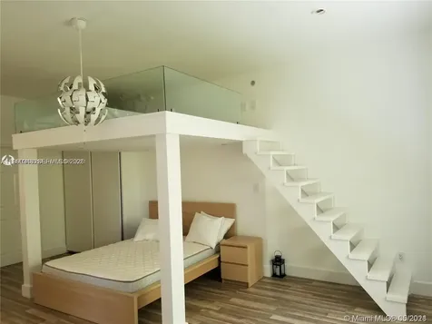 1045 Meridian Avenue Miami Beach FL 33139