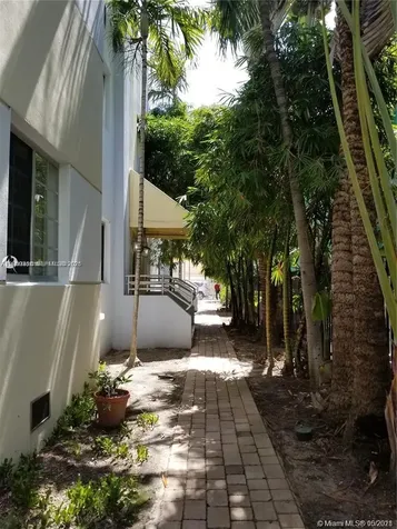 1045 Meridian Avenue Miami Beach FL 33139