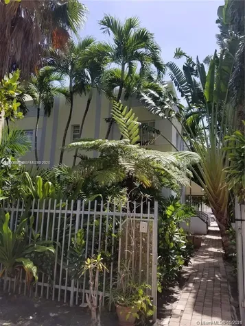 1045 Meridian Avenue Miami Beach FL 33139