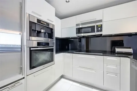 17121 Collins Avenue Sunny Isles Beach FL 33160