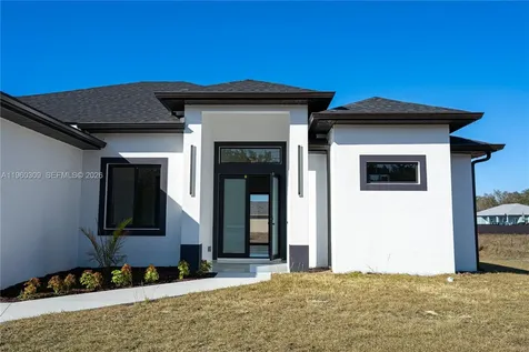 2903 E 17th Street Lehigh Acres FL 33972