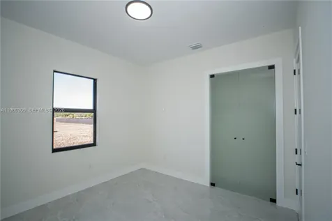 2903 E 17th Street Lehigh Acres FL 33972