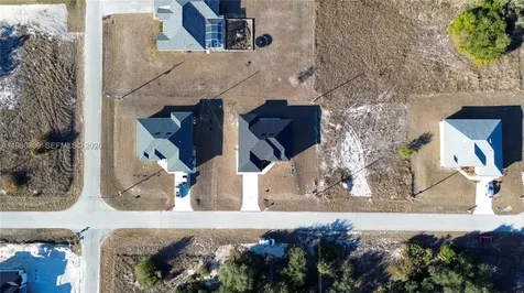 2903 E 17th Street Lehigh Acres FL 33972