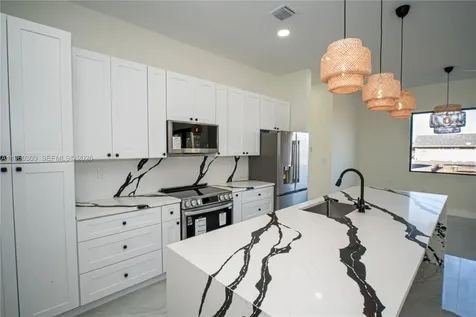 2903 E 17th Street Lehigh Acres FL 33972