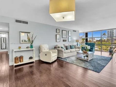 6423 Collins Avenue Miami Beach FL 33141