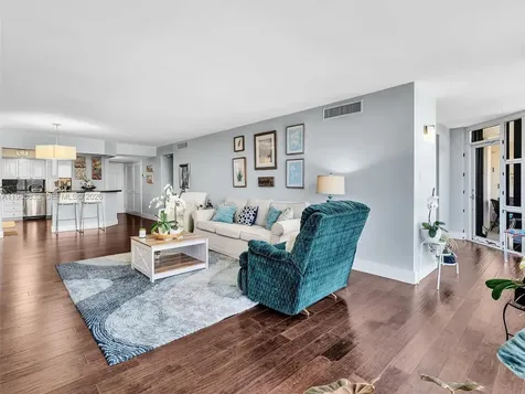 6423 Collins Avenue Miami Beach FL 33141