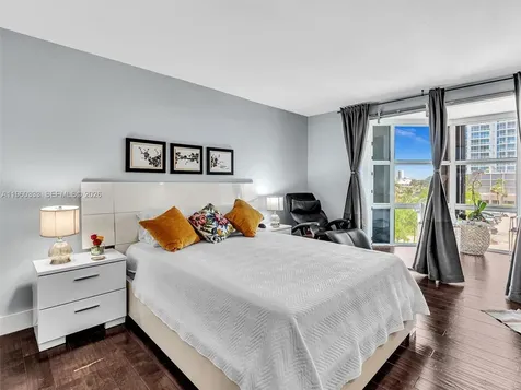 6423 Collins Avenue Miami Beach FL 33141