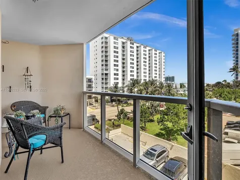 6423 Collins Avenue Miami Beach FL 33141