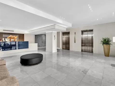 6423 Collins Avenue Miami Beach FL 33141