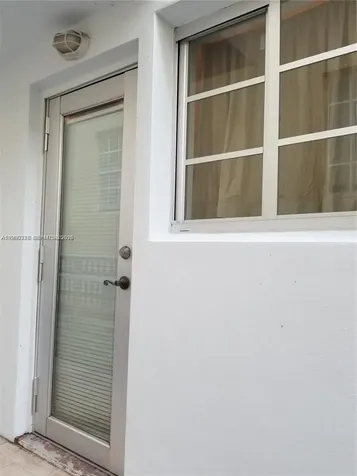 1045 Meridian Avenue Miami Beach FL 33139