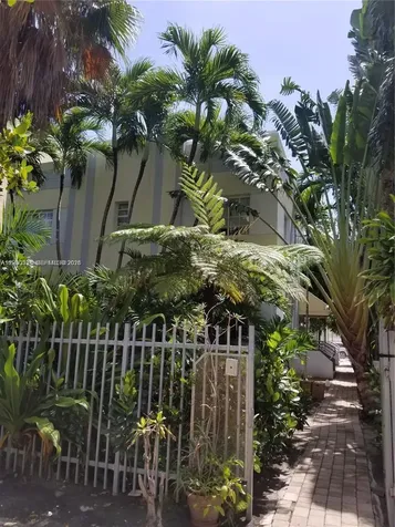 1045 Meridian Avenue Miami Beach FL 33139
