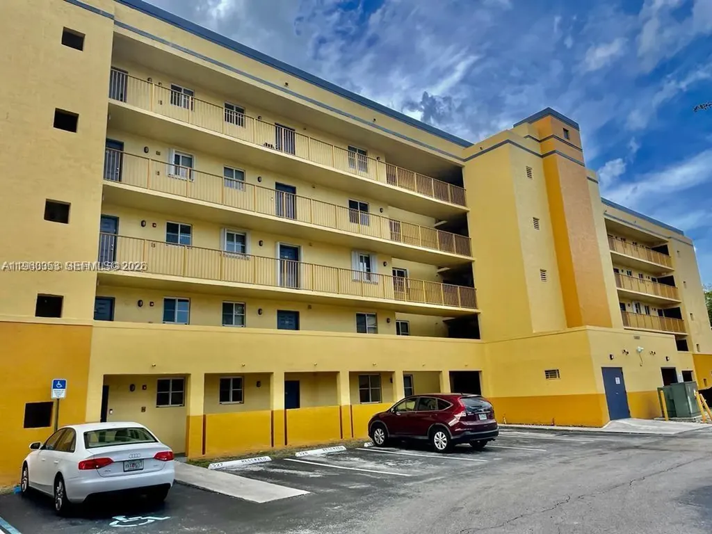 14951 SW 82nd Lane Miami FL 33193