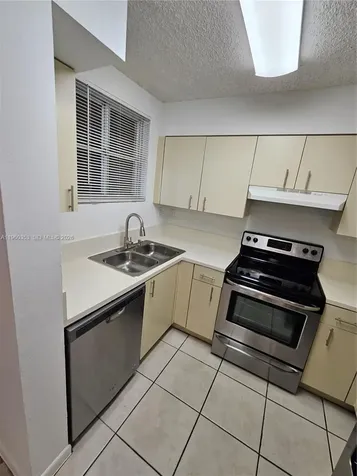 14951 SW 82nd Lane Miami FL 33193