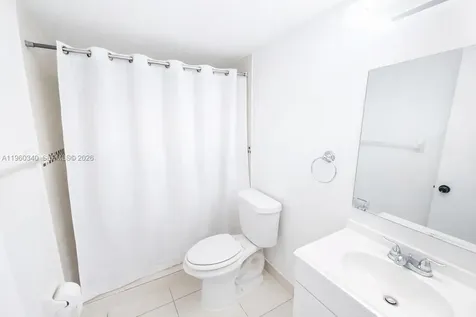 2530 W 67th Place Hialeah FL 33016