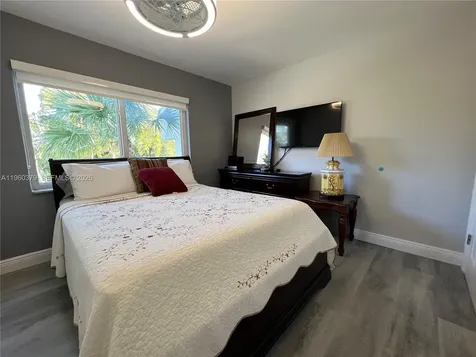 4255 N University Drive Sunrise FL 33351