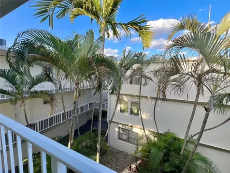 4255 N University Drive Sunrise FL 33351