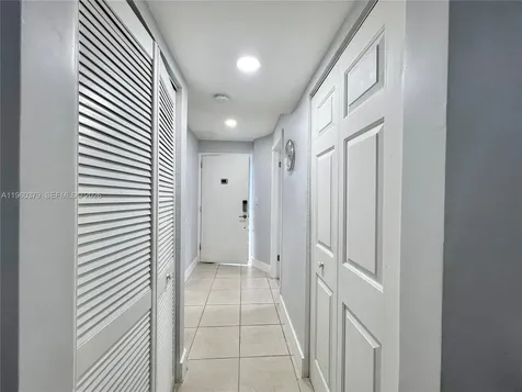 4255 N University Drive Sunrise FL 33351