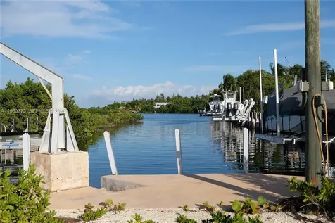 1557 Long Beach Drive Big Pine Key FL 33043