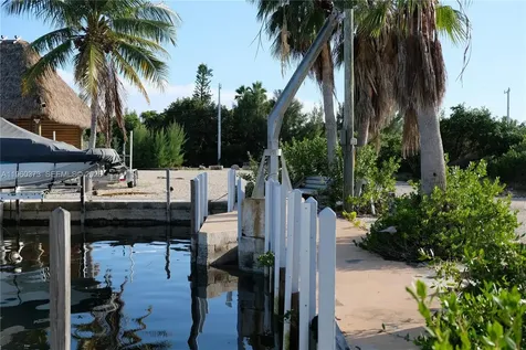 1557 Long Beach Drive Big Pine Key FL 33043