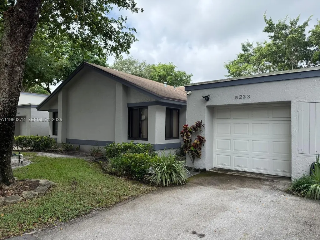 5223 Gate Lake Road Tamarac FL 33319