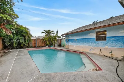 1319 W Jennings Street Lantana FL 33462