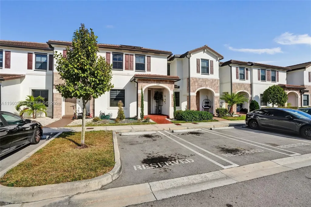 11135 W 32nd Lane Hialeah FL 33018