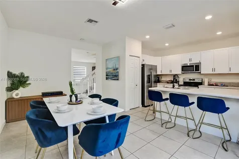 11135 W 32nd Lane Hialeah FL 33018