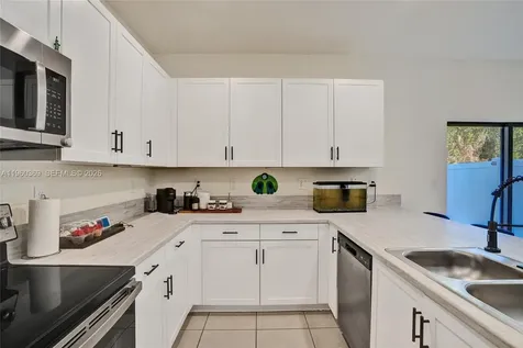 11135 W 32nd Lane Hialeah FL 33018