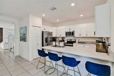 11135 W 32nd Lane Hialeah FL 33018