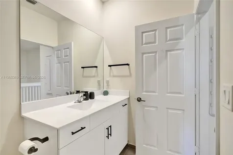 11135 W 32nd Lane Hialeah FL 33018