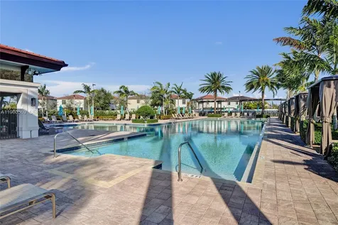 11135 W 32nd Lane Hialeah FL 33018