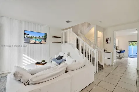 11135 W 32nd Lane Hialeah FL 33018