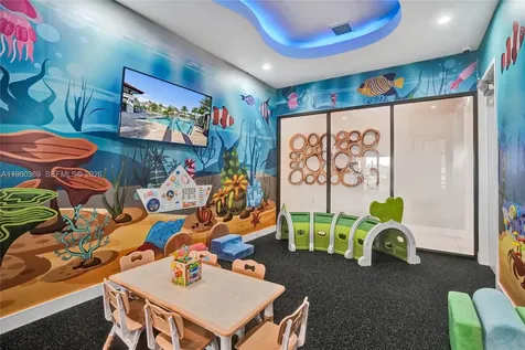 11135 W 32nd Lane Hialeah FL 33018