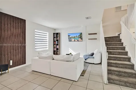 11135 W 32nd Lane Hialeah FL 33018