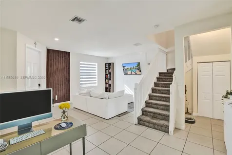 11135 W 32nd Lane Hialeah FL 33018