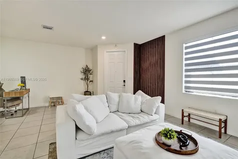 11135 W 32nd Lane Hialeah FL 33018