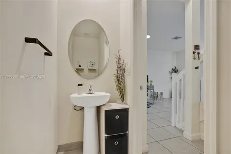 11135 W 32nd Lane Hialeah FL 33018