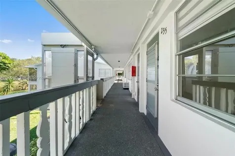 235 Prescott L Deerfield Beach FL 33442