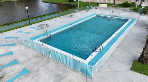 1750 NE 191st Street Miami FL 33179