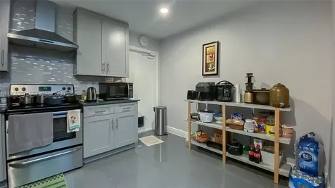 7105 NW 73rd Avenue Tamarac FL 33321