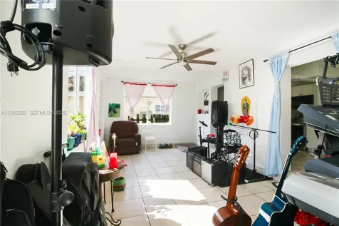 350 NW 119th Street Miami FL 33168