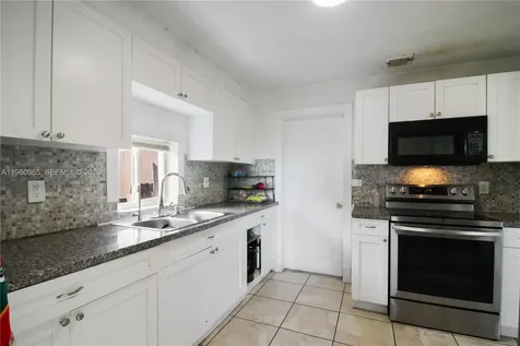 350 NW 119th Street Miami FL 33168