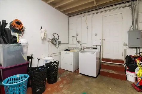350 NW 119th Street Miami FL 33168