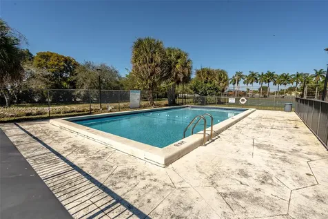 5800 SW 127th Avenue Miami FL 33183