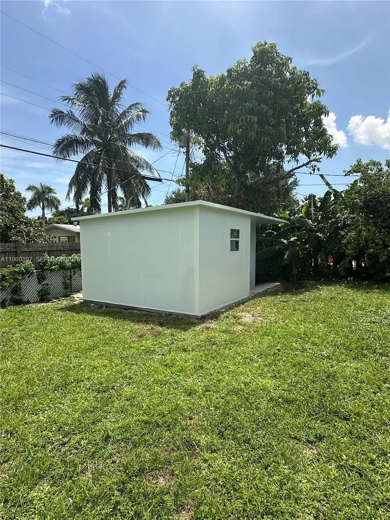 19215 NW 7th Court Miami Gardens FL 33169