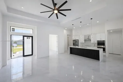 2853 NW 3rd Street Cape Coral FL 33993