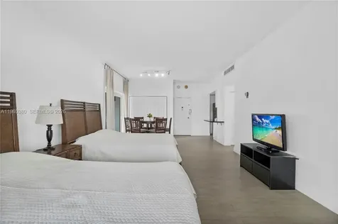 500 Bayview Drive Sunny Isles Beach FL 33160