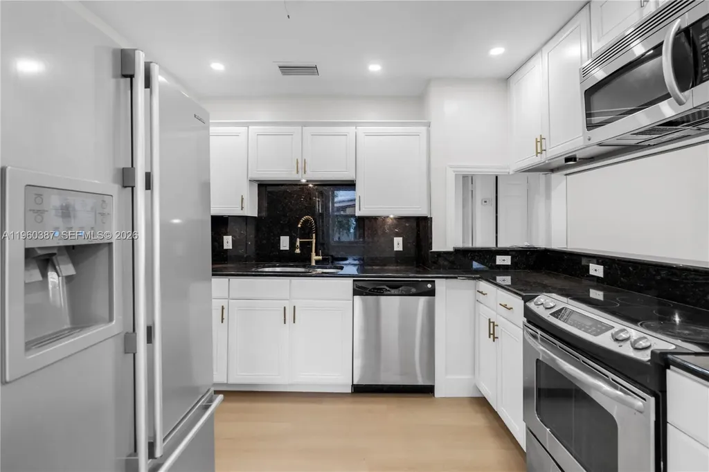 1320 N Andrews Avenue Fort Lauderdale FL 33304