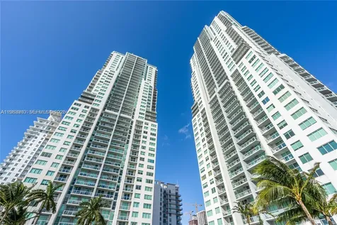 253 NE 2nd Street Miami FL 33132