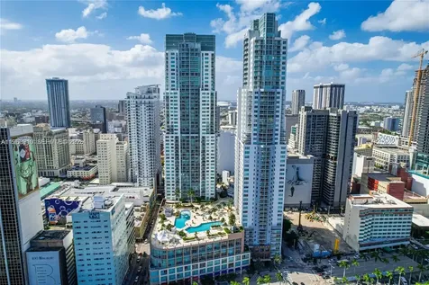 253 NE 2nd Street Miami FL 33132